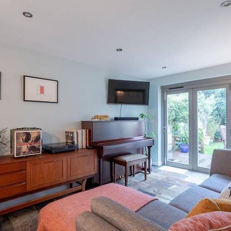 Lovely Central Cambridge Home מראה חיצוני תמונה